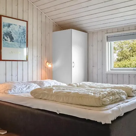 2 Bedroom Amazing In Σπίτι διακοπών
