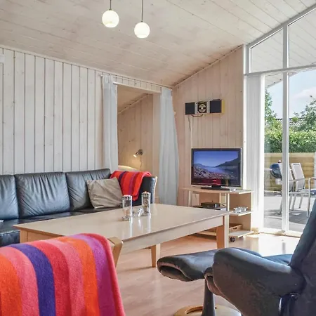 Casa de Férias 2 Bedroom Amazing In *